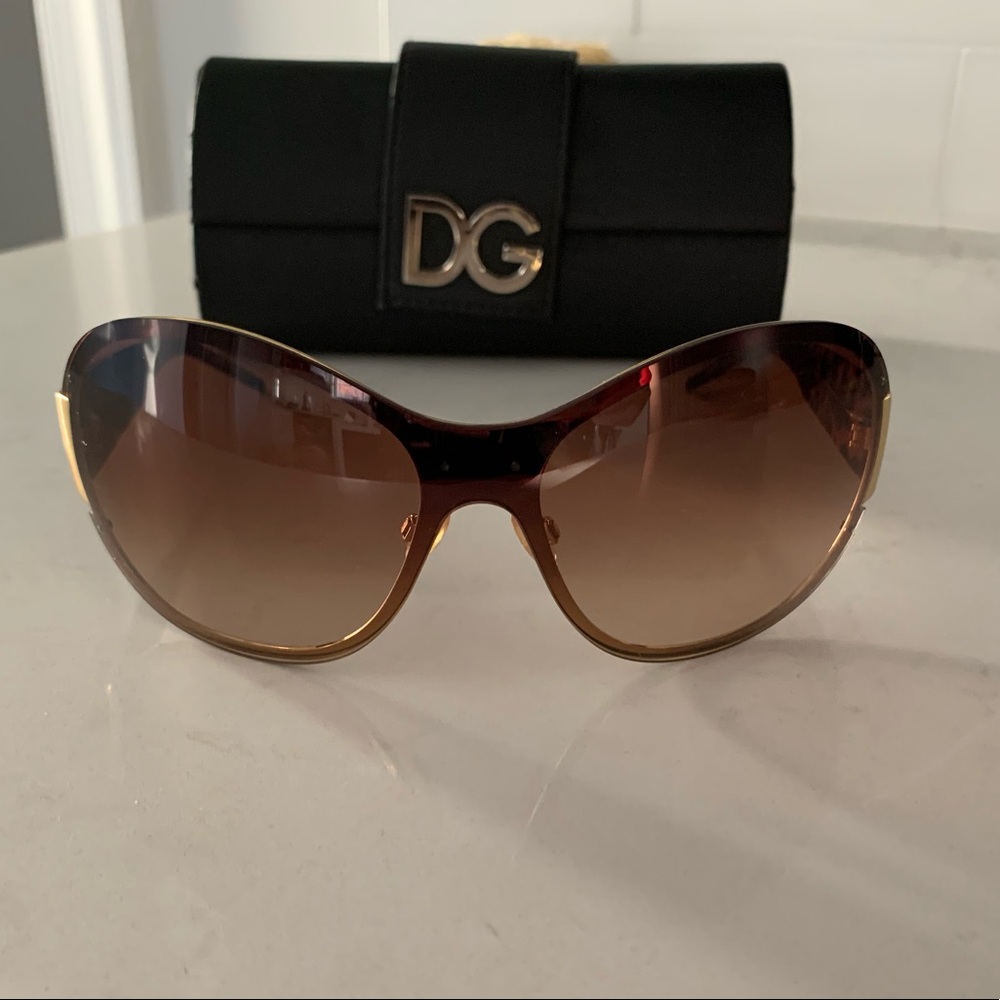 SOLD Dolce & Gabbana Women Sunglasses With Case